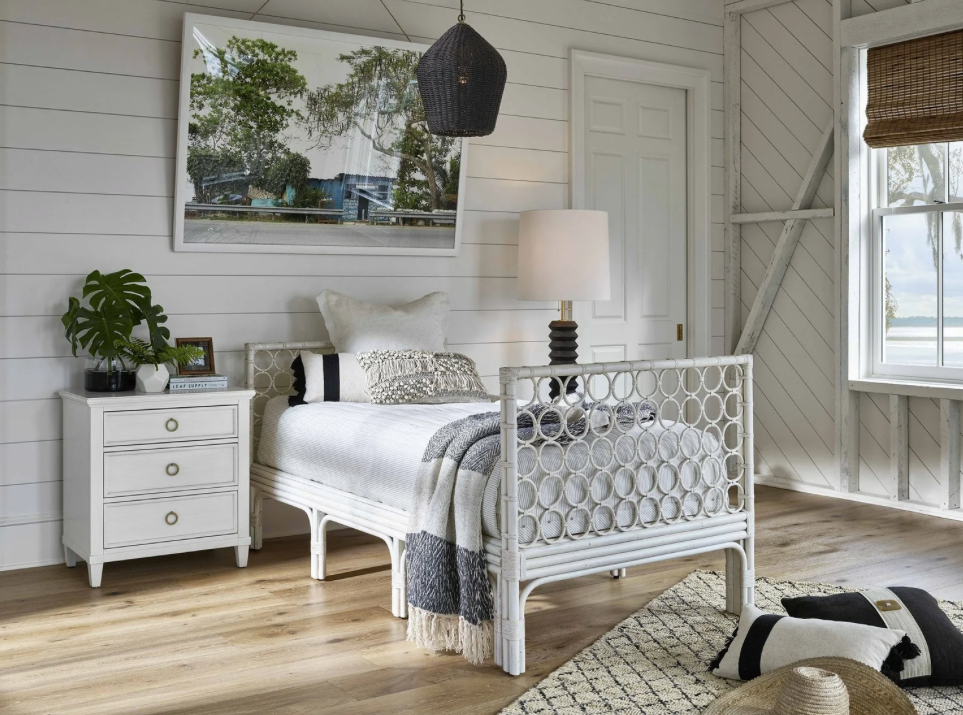 Essential Guide to Choosing Cool and Functional Teenage Bedroom Furniture