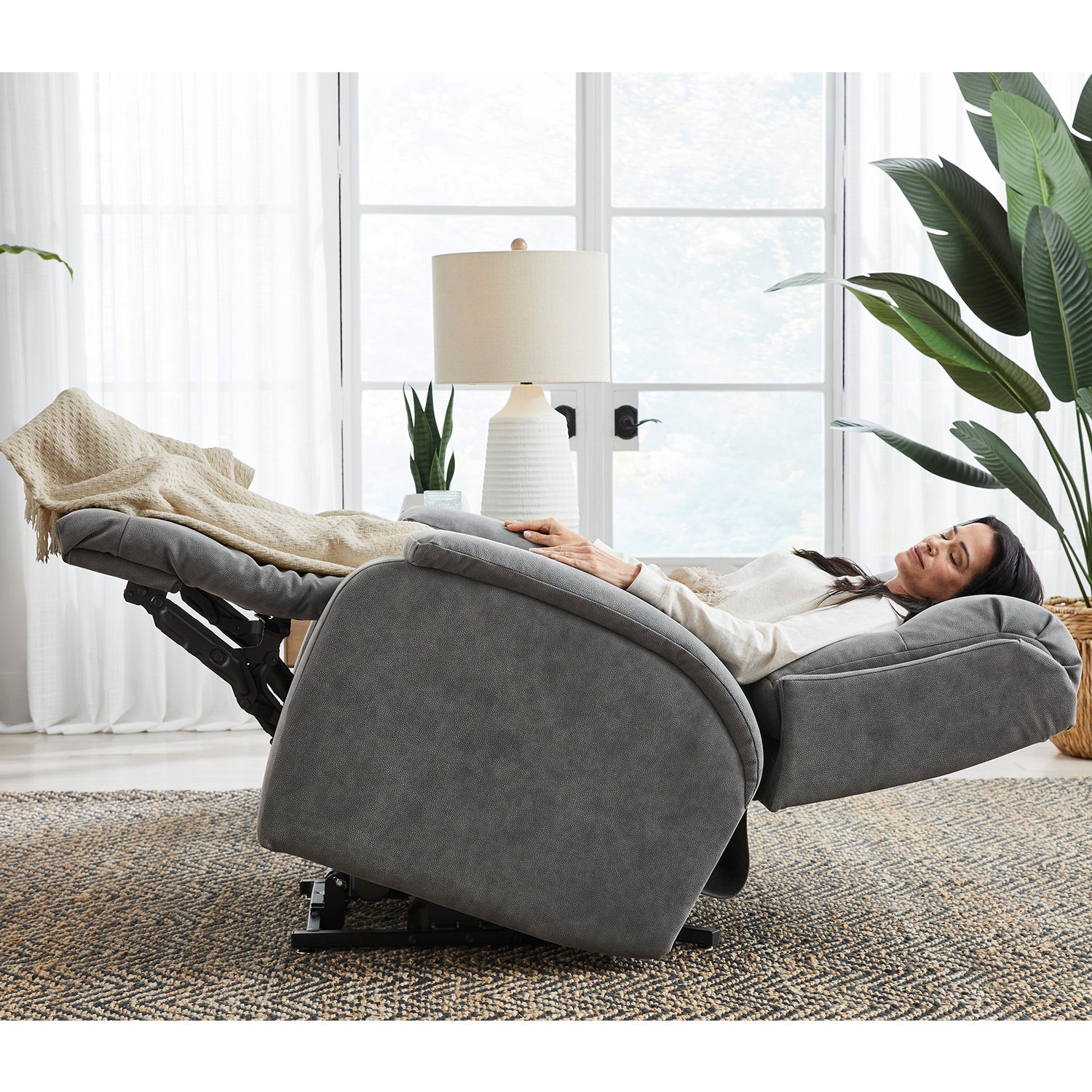 Haleigh Bodyrest Recliner- Custom - Chapin Furniture