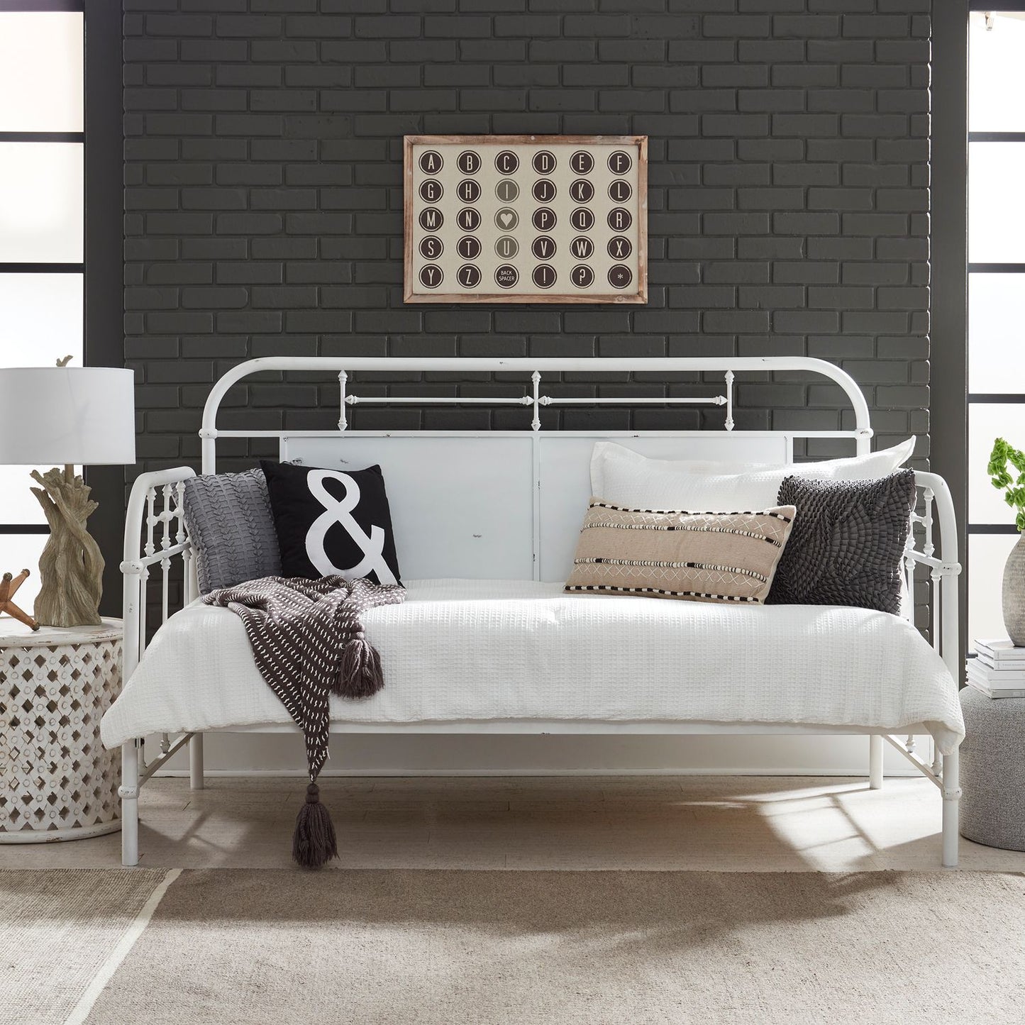 Vintage Metal Day Bed - Chapin Furniture