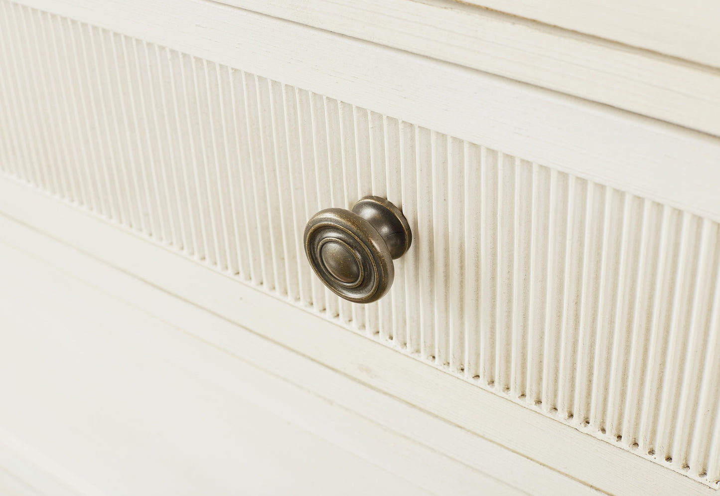 Shoreline Chest - Chapin Furniture