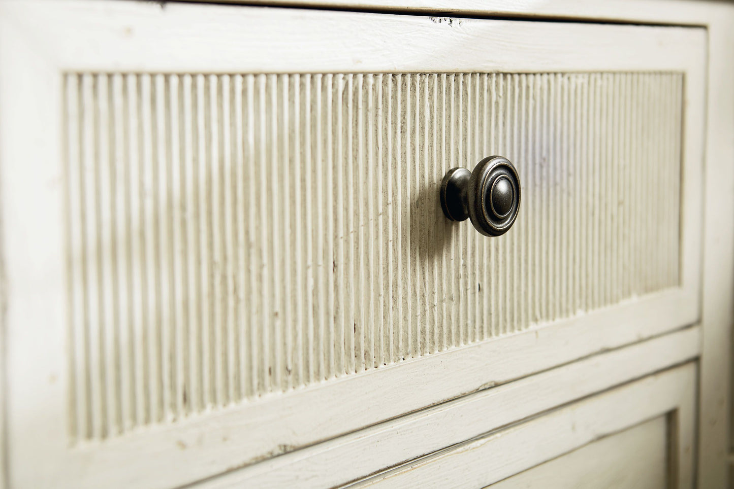 Shoreline Bedside Table - Chapin Furniture