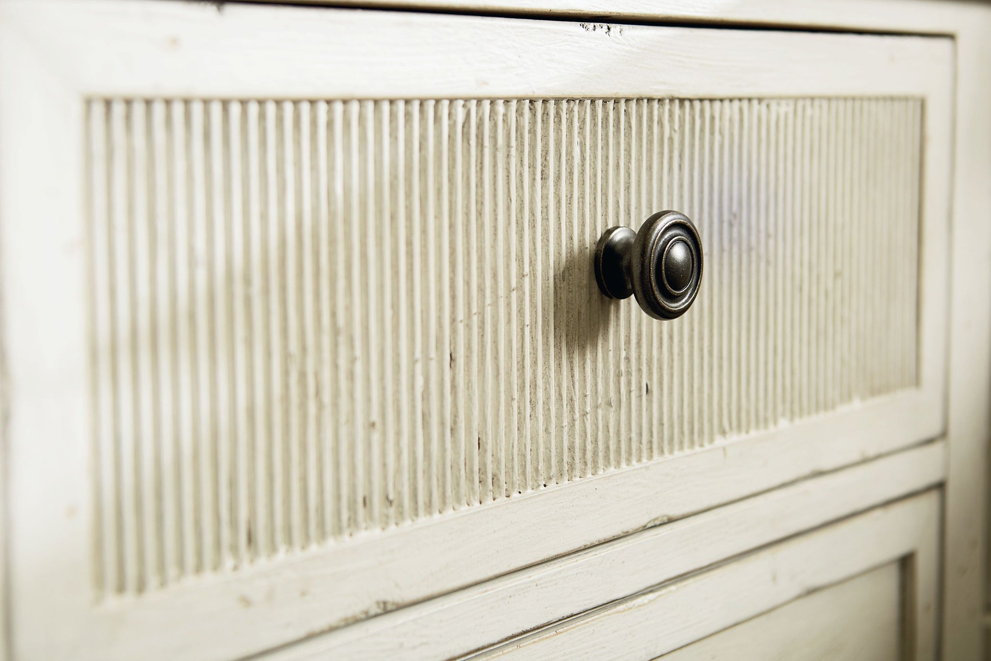 Shoreline Bedside Table - Chapin Furniture