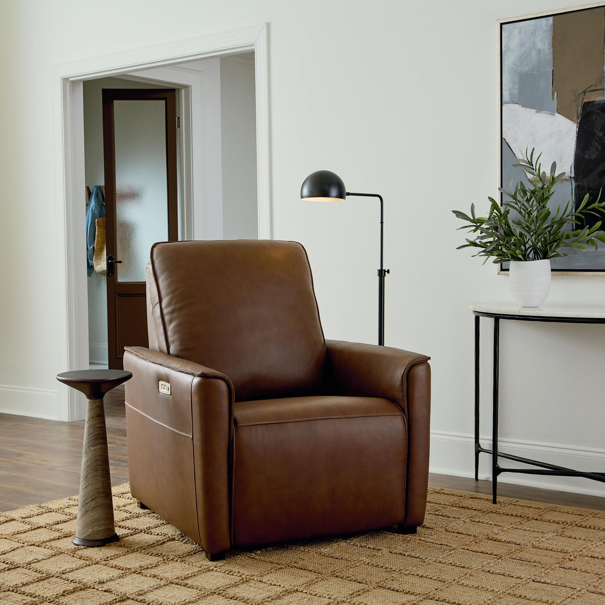 Bassett Club Level Everett Leather Zero Gravity Recliner