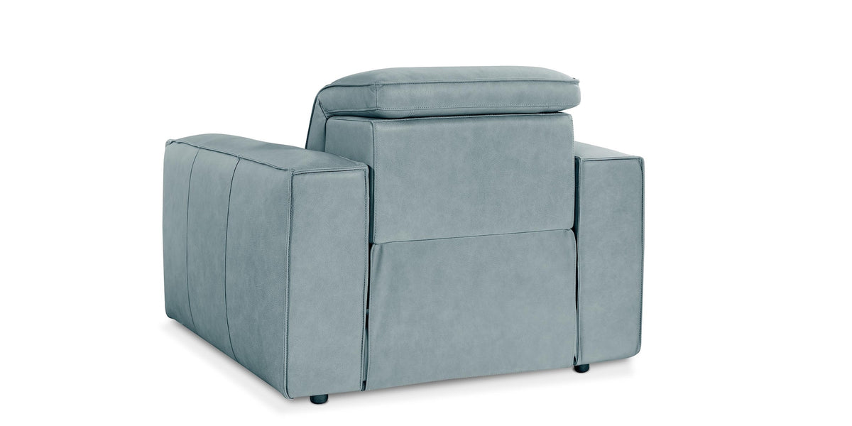 Bassett Club Level Wesley Power Leather Zero Gravity Motion Recliner