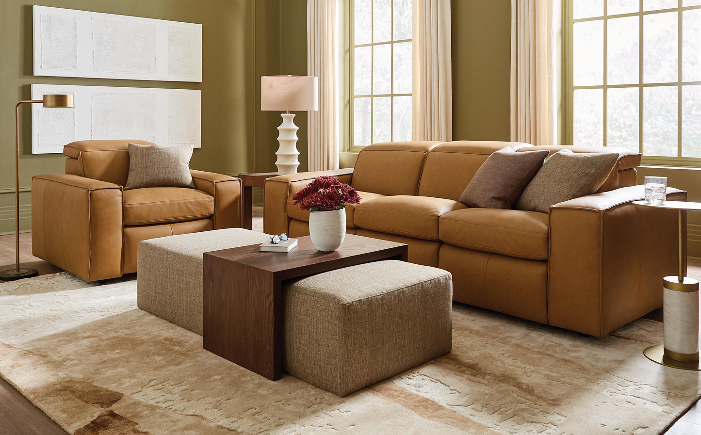Bassett Club Level Wesley Power Leather Motion Sofa