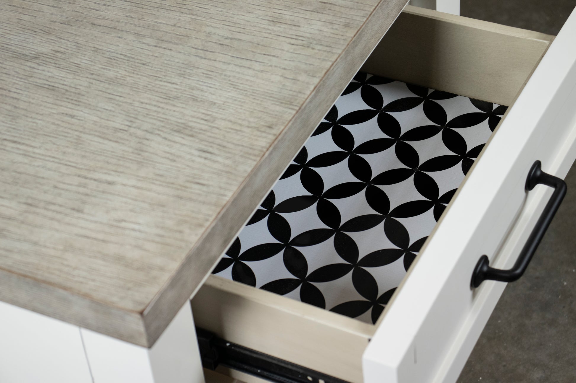 Cora End Table - Chapin Furniture