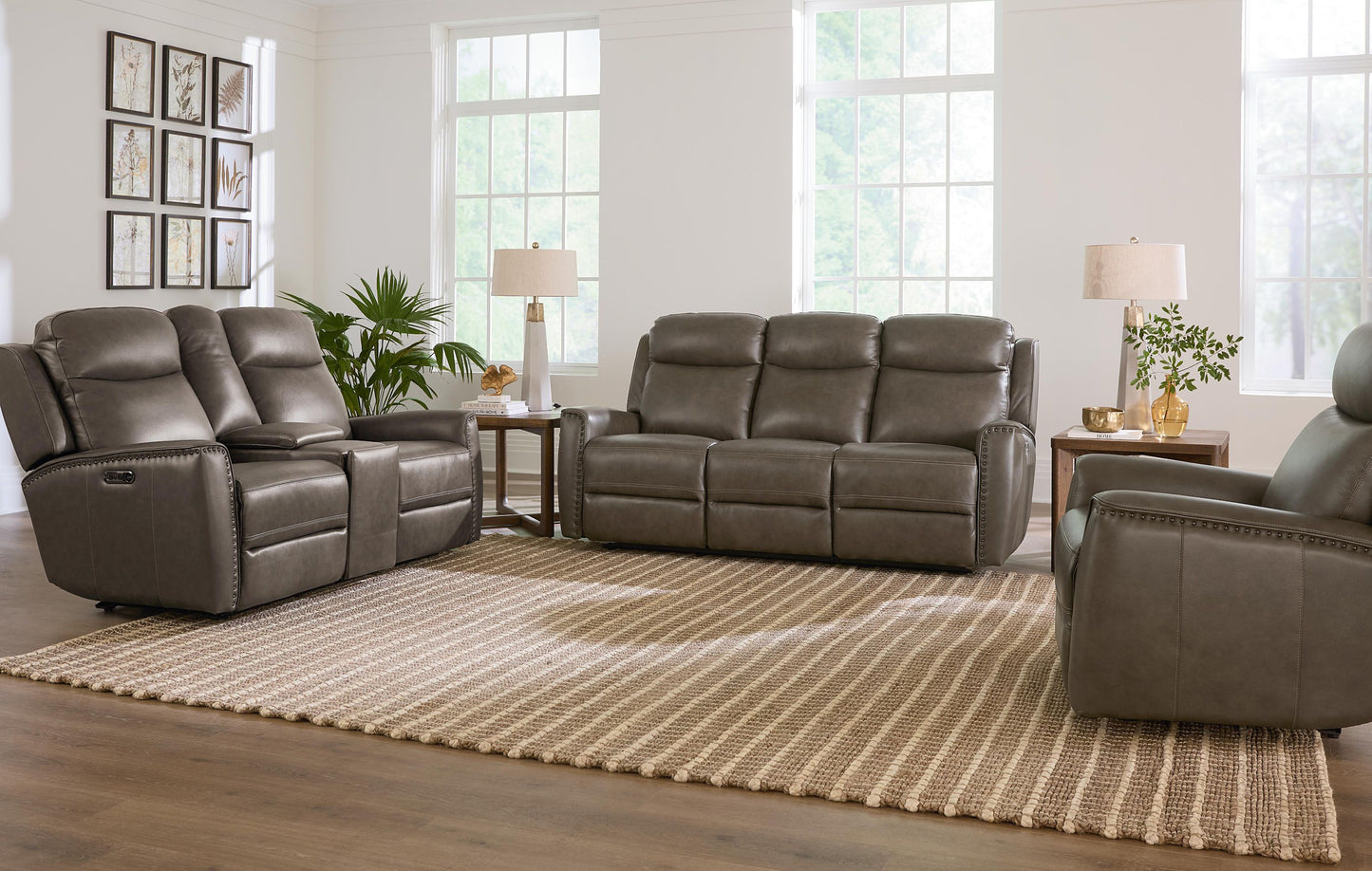 Bassett Club Level Douglas Power Motion Sofa in Sable Leather - Chapin Furniture