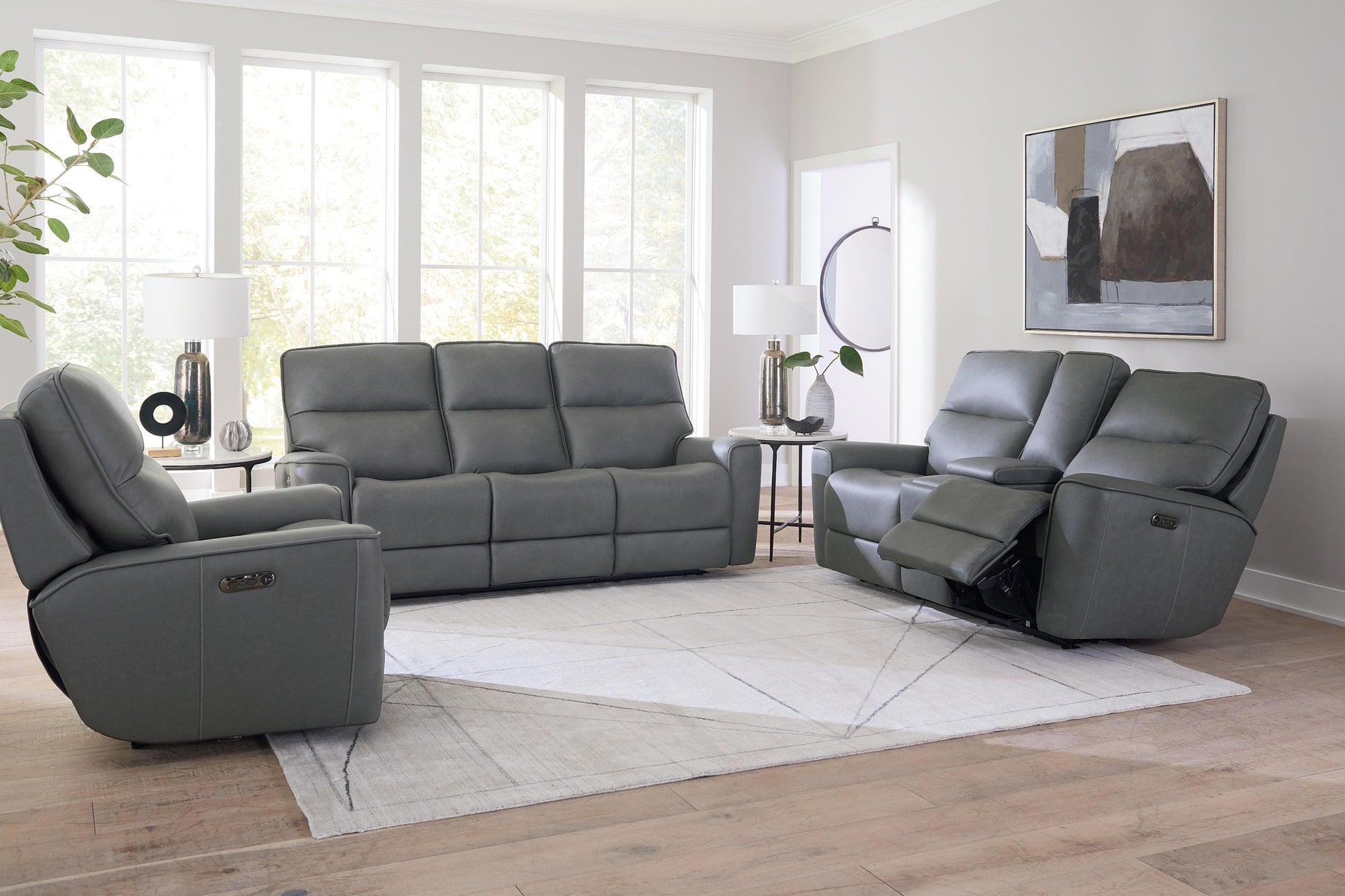Bassett Club Level Kenneth Power Motion Consoled Loveseat in Gunmetal Leather - Chapin Furniture