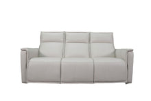 Bassett Club Level Chauncey Power Motion Sofa - Chapin Furniture