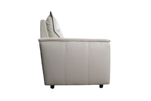 Bassett Club Level Chauncey Power Motion Sofa in Vanilla Leather - Chapin Furniture