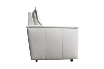 Bassett Club Level Chauncey Power Motion Consoled Loveseat in Vanilla Leather - Chapin Furniture