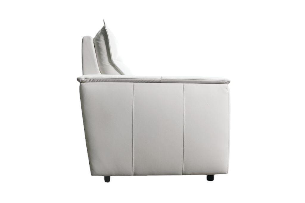 Bassett Club Level Chauncey Power Motion Sofa - Chapin Furniture