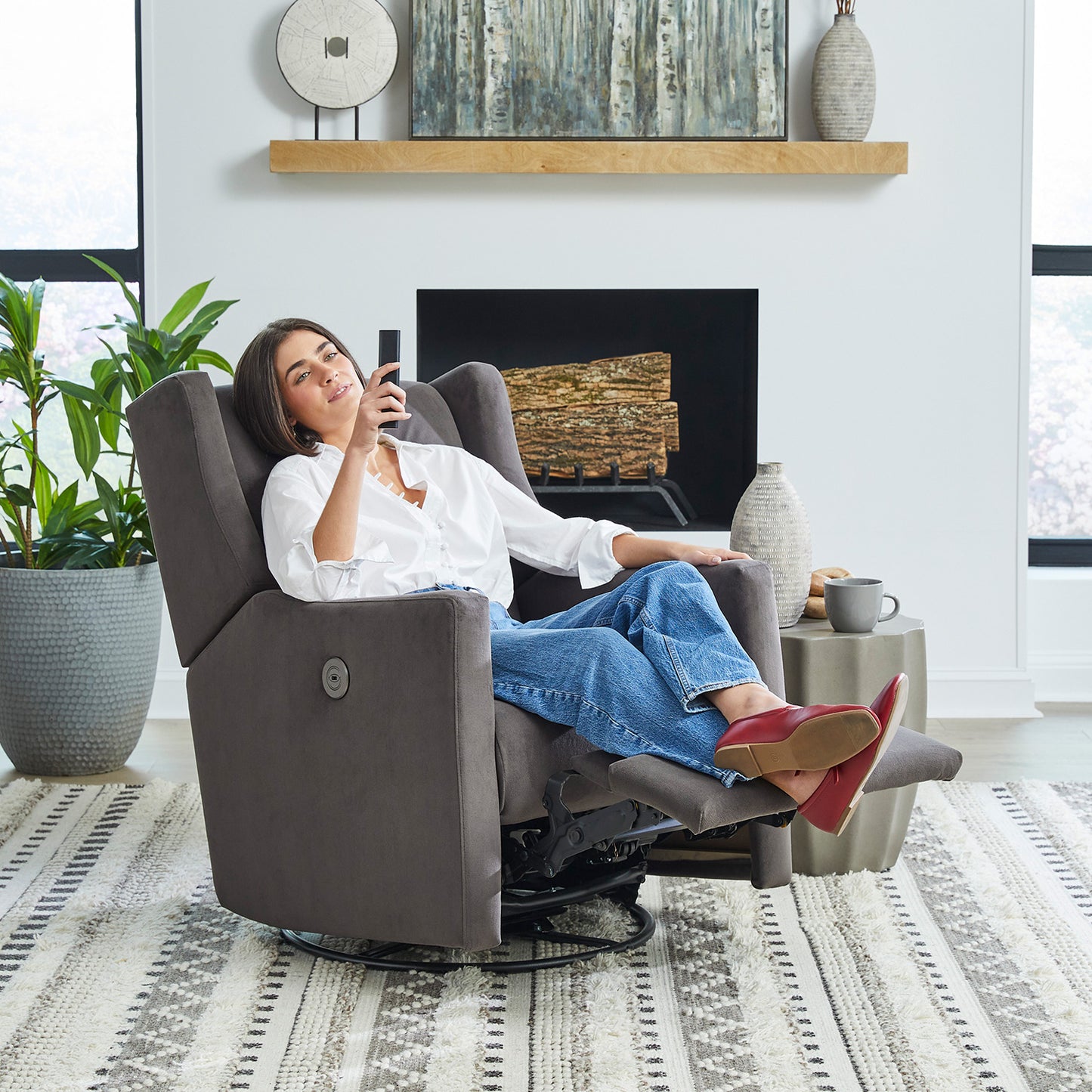 Lillian Swivel Glider Recliner- Custom - Chapin Furniture