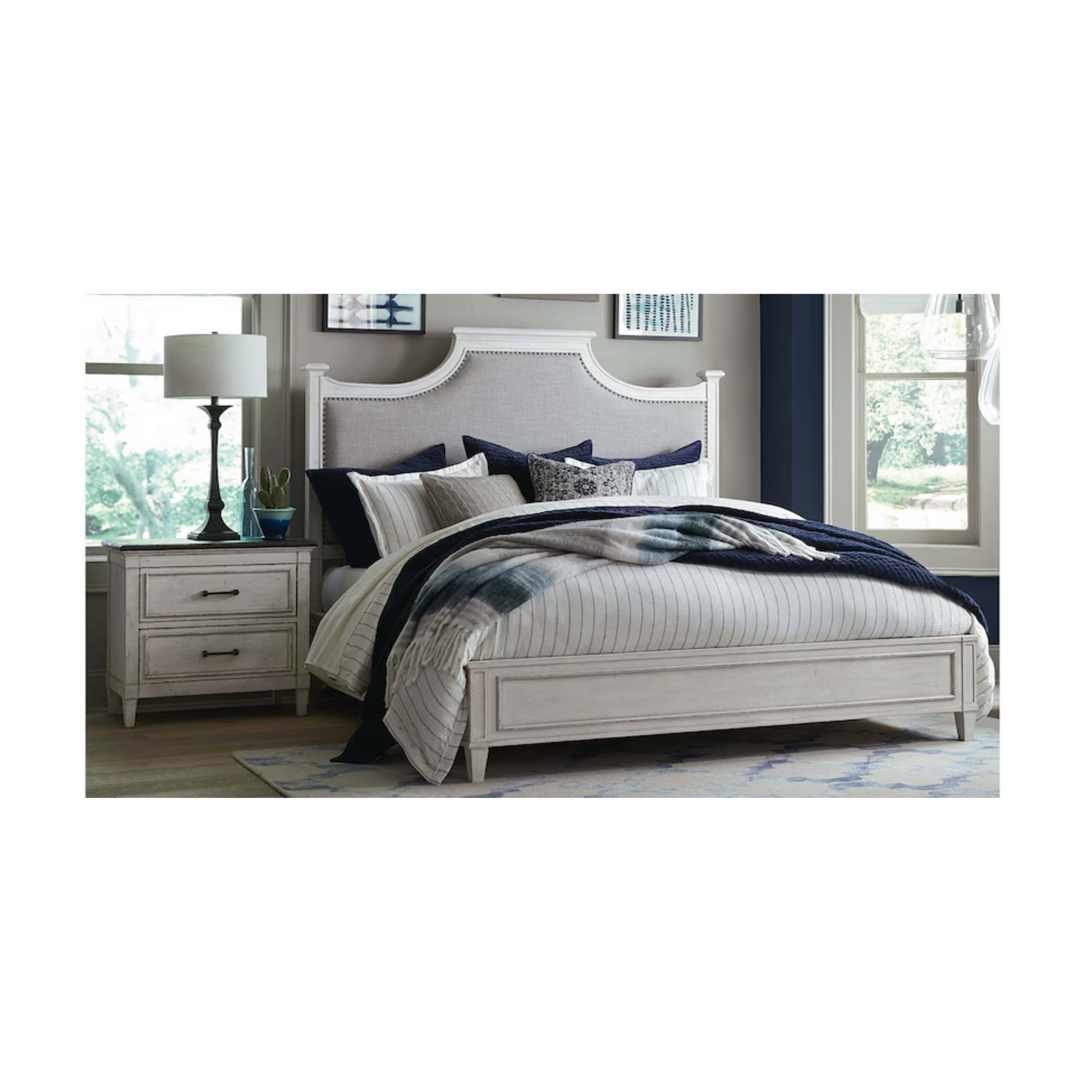 Bella Upholstered Queen Bed - Chapin Furniture