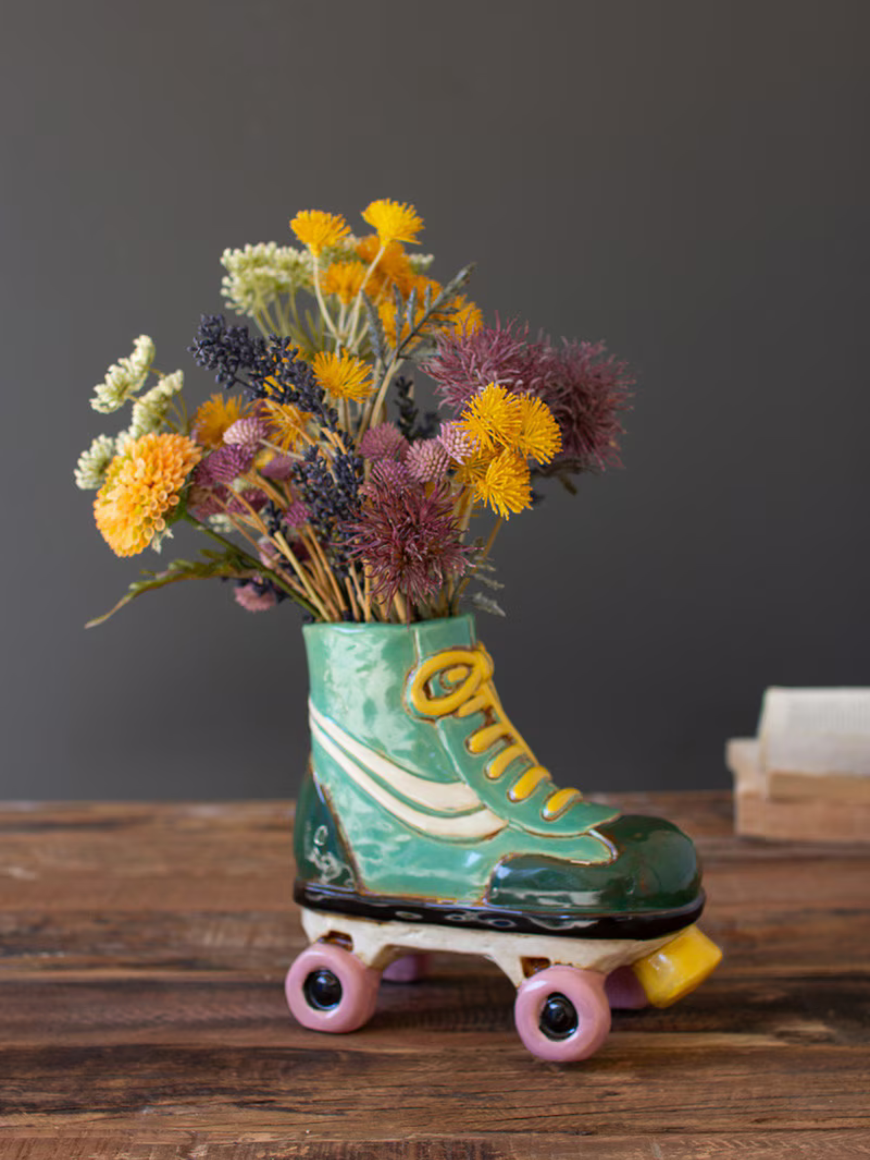 Ceramic Roller Skate Planter - Thumbnail 4