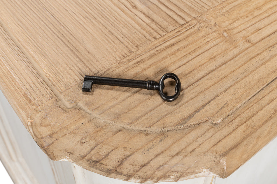 Antique Whitewash Sideboard, 6 Door - Chapin Furniture