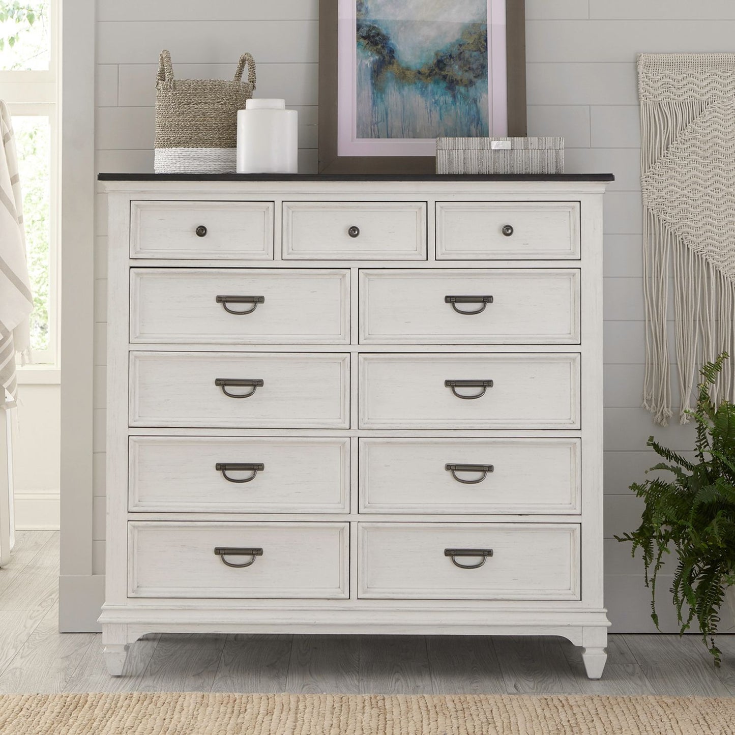 Allyson Park 11 Drawer Chesser - Chapin Furniture