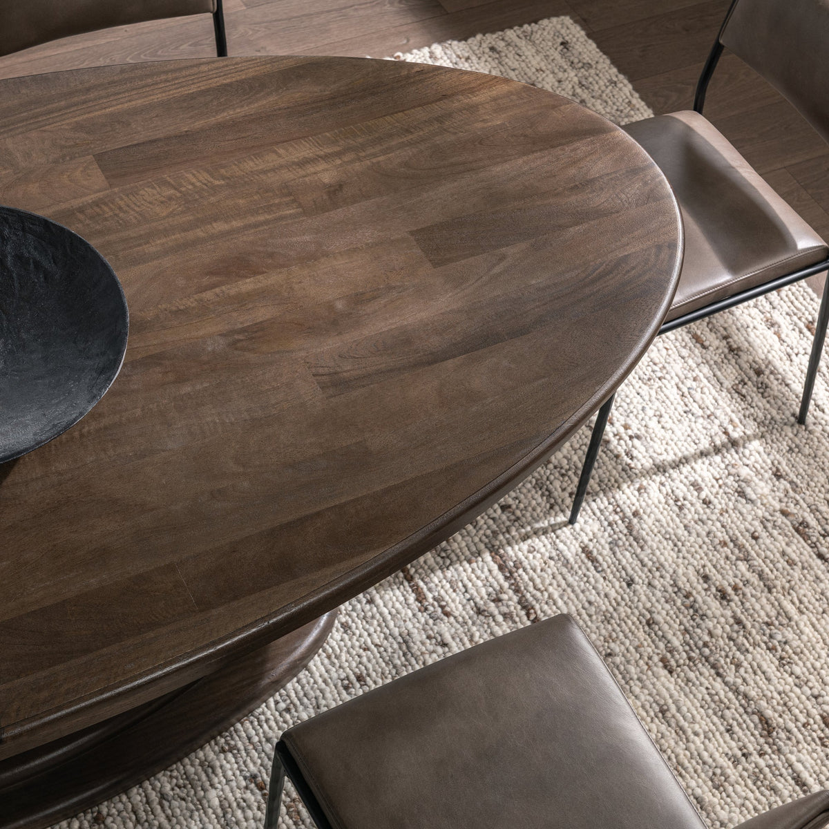 Brookside 94" Oval Dining Table - Cocoa Brown - Chapin Furniture
