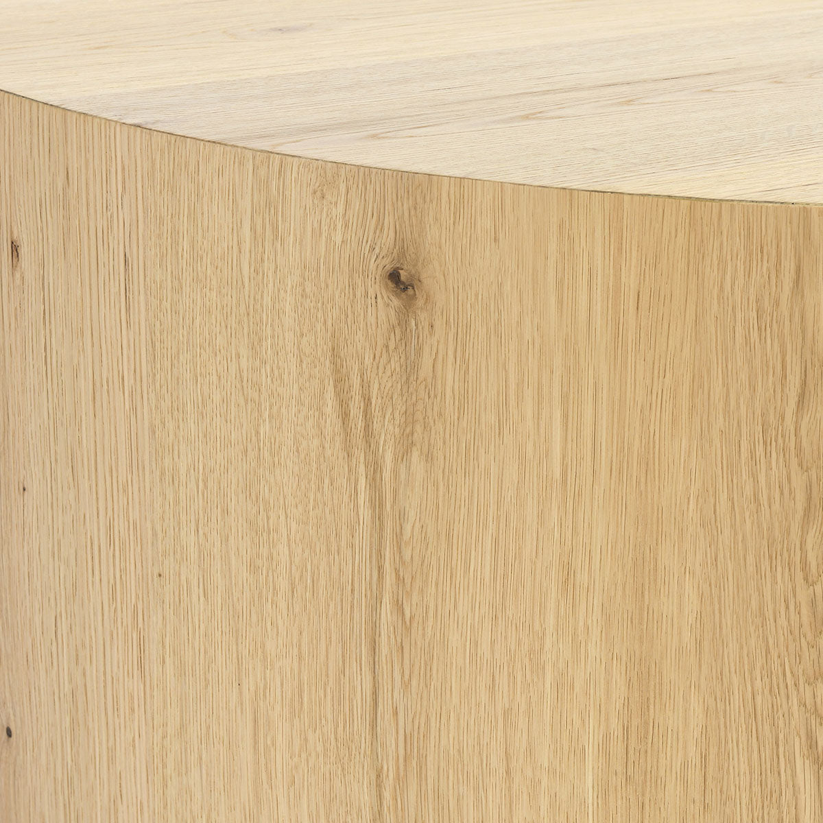 Layne 42" Round Coffee Table- Natural - Chapin Furniture