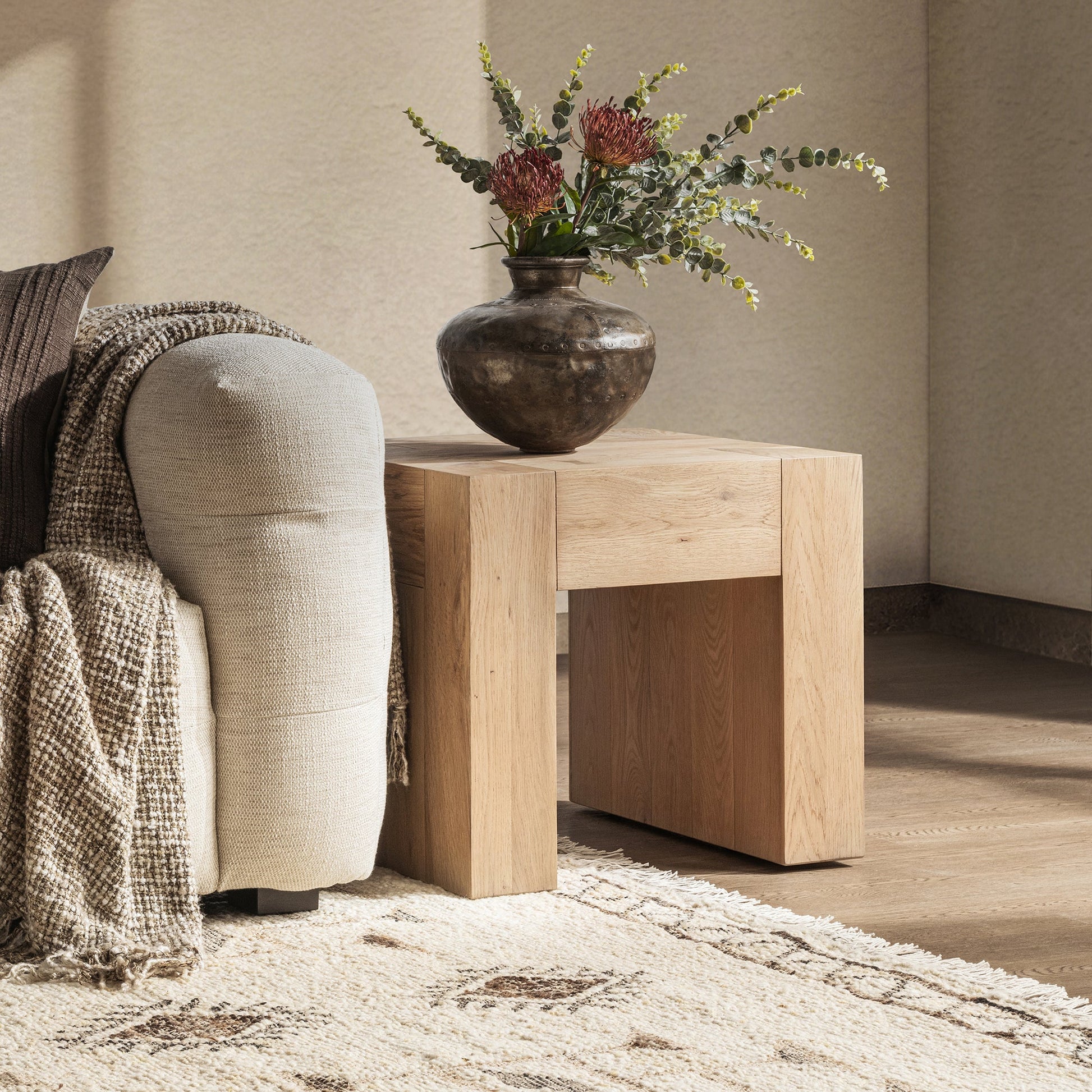 Bristol End Table - Chapin Furniture