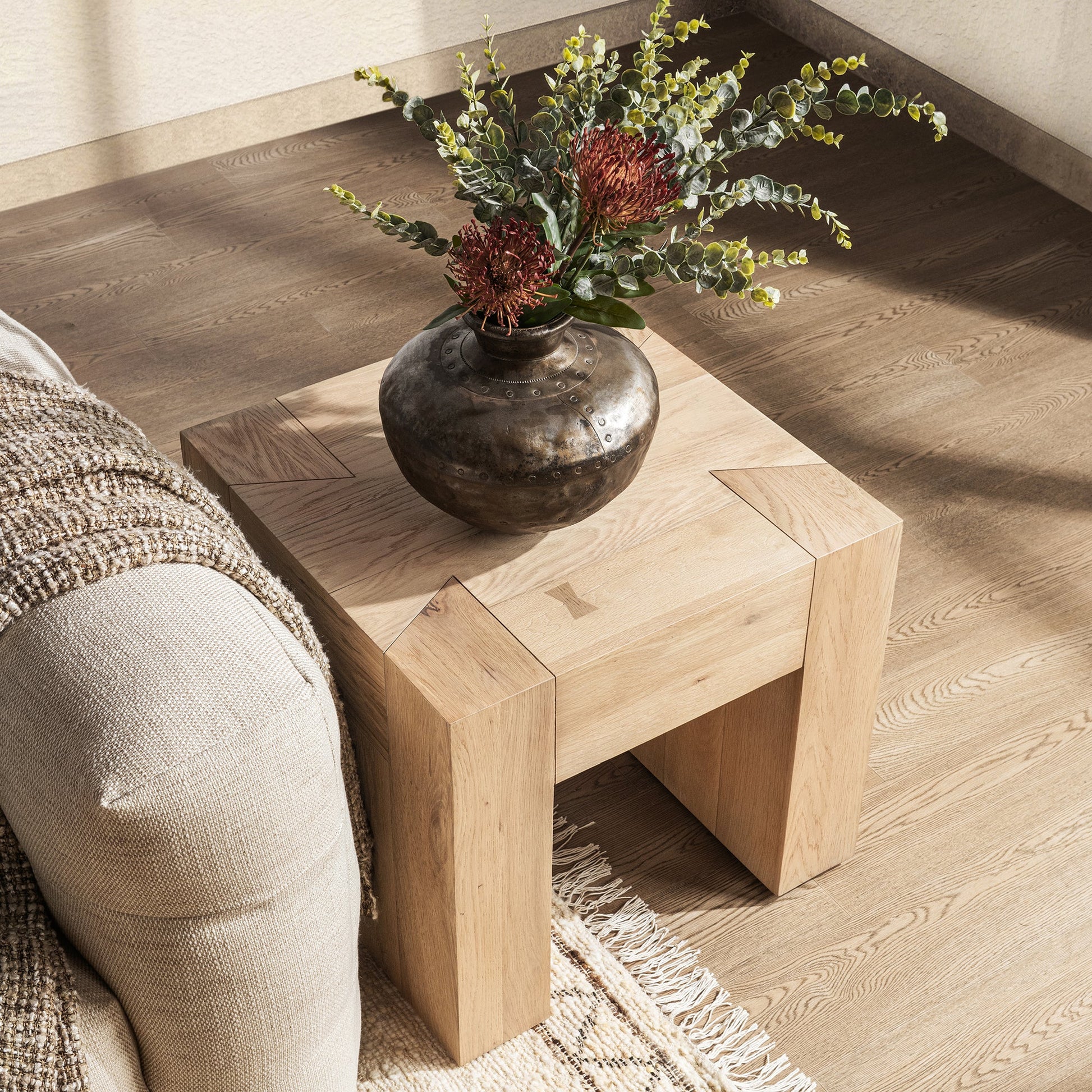 Bristol End Table - Chapin Furniture