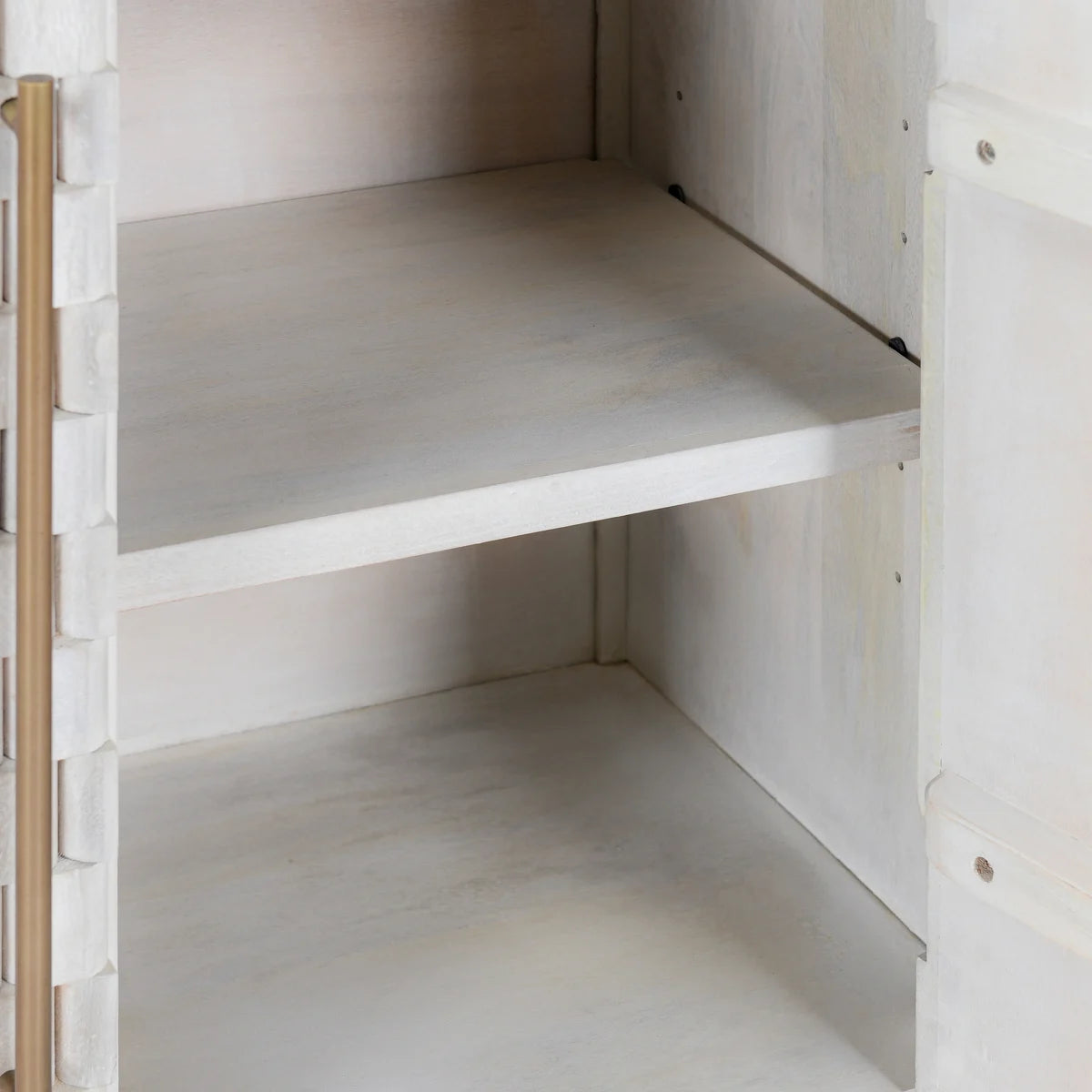 Norwood 4 Dr Buffet - White Wash - Chapin Furniture