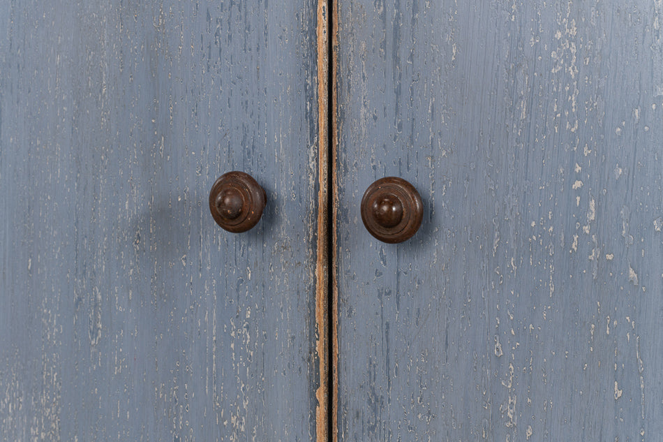 Columns Bowfront Sideboard- Blue - Chapin Furniture