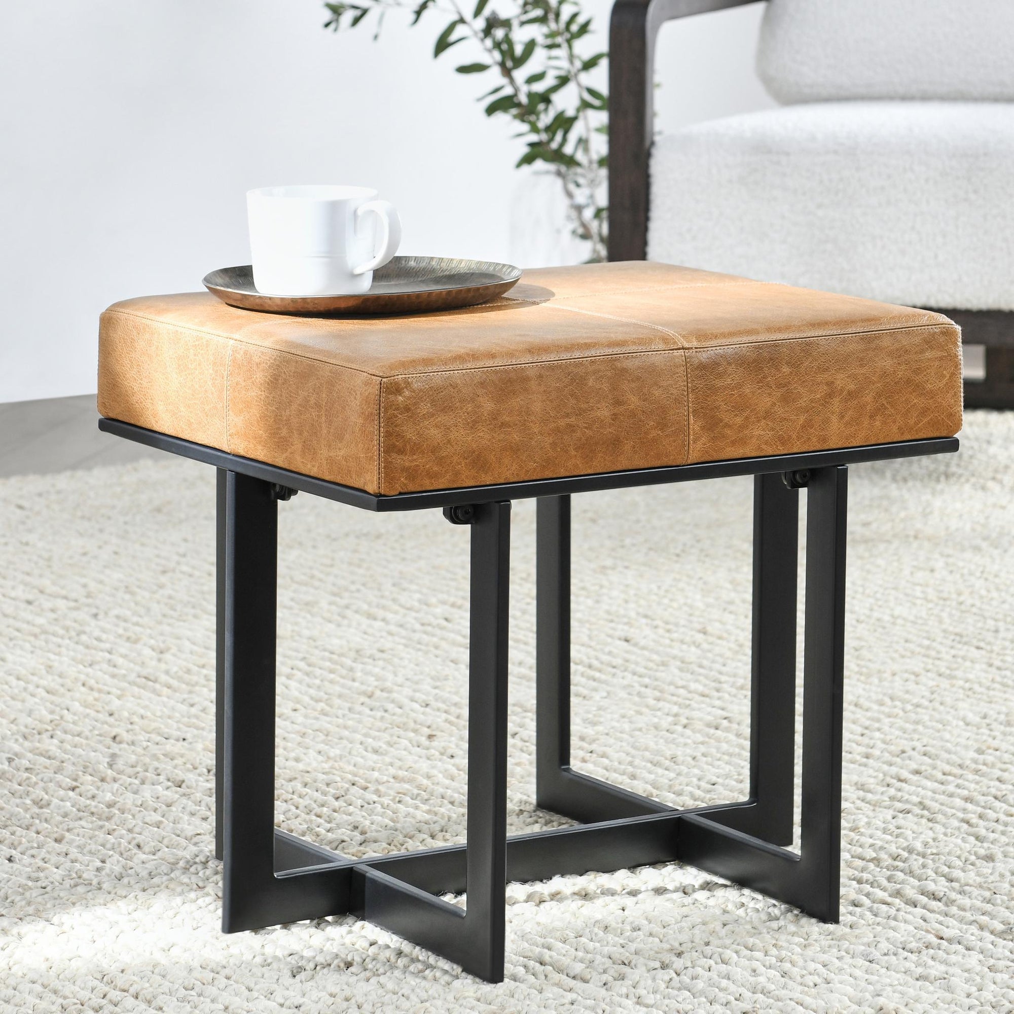 Classic Concepts Calvin Stool - Thumbnail 3