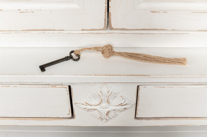 Beacon Hill Display Case- White - Chapin Furniture