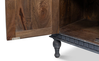 Ashlyn Sideboard - Chapin Furniture