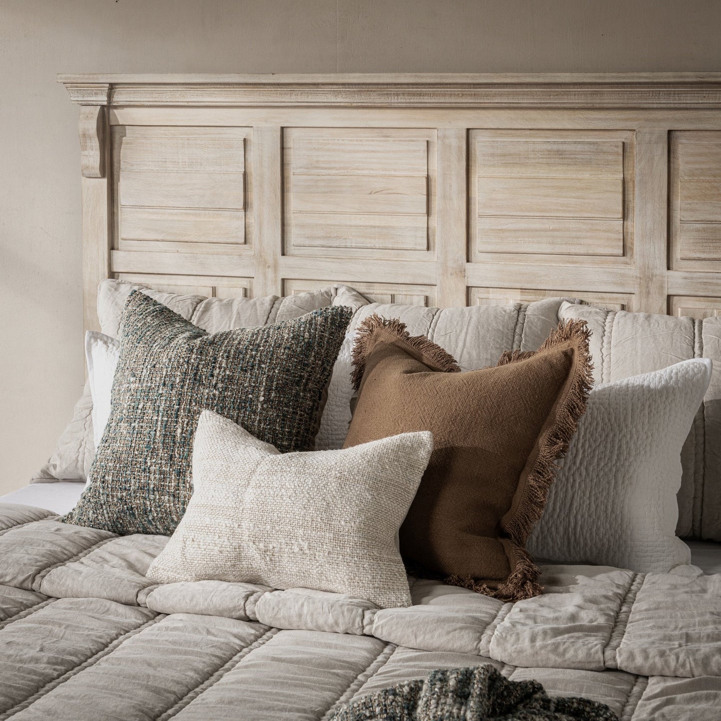 Adelaide Wood Bed - Chapin Furniture