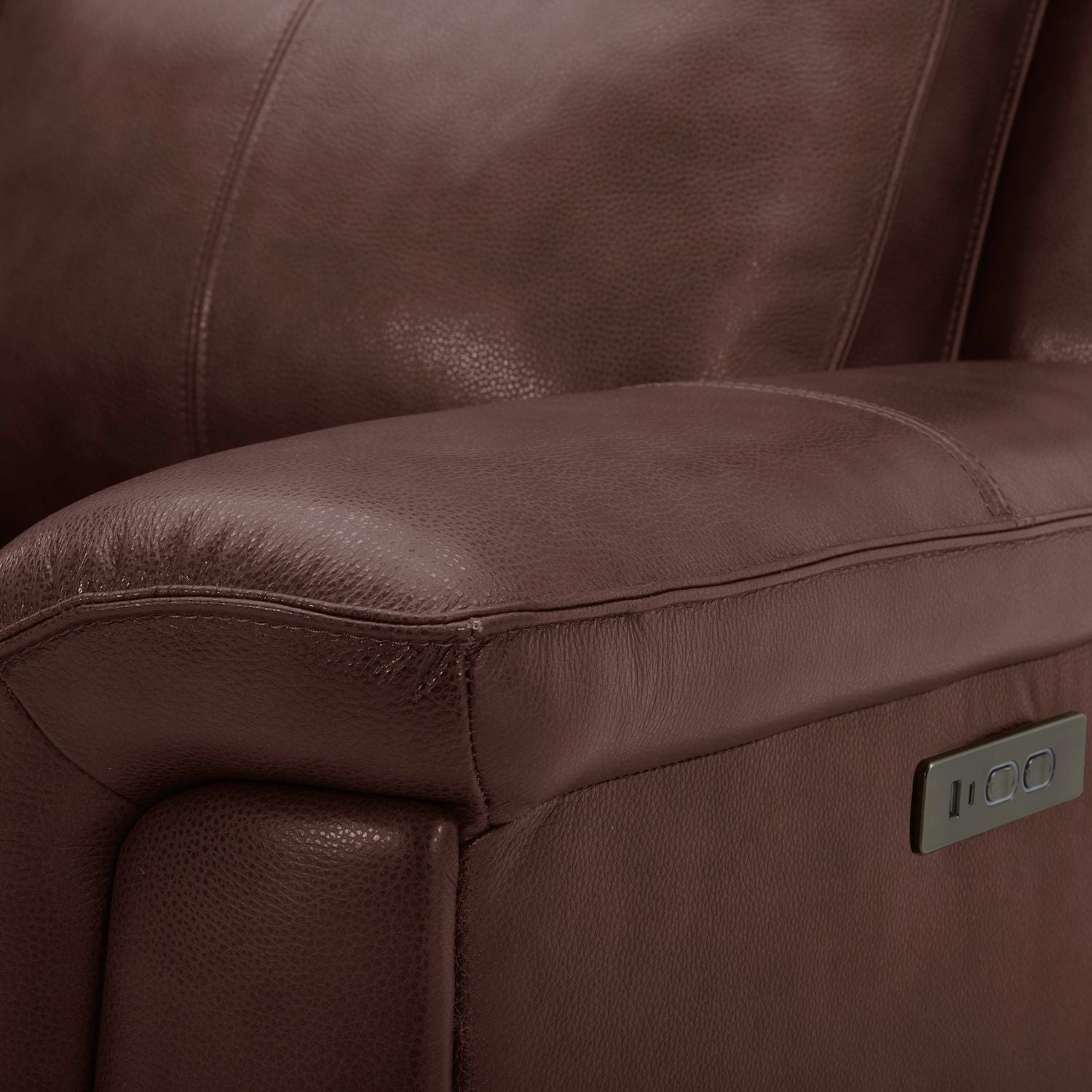 Avery Motion Consoled Loveseat - Chapin Furniture
