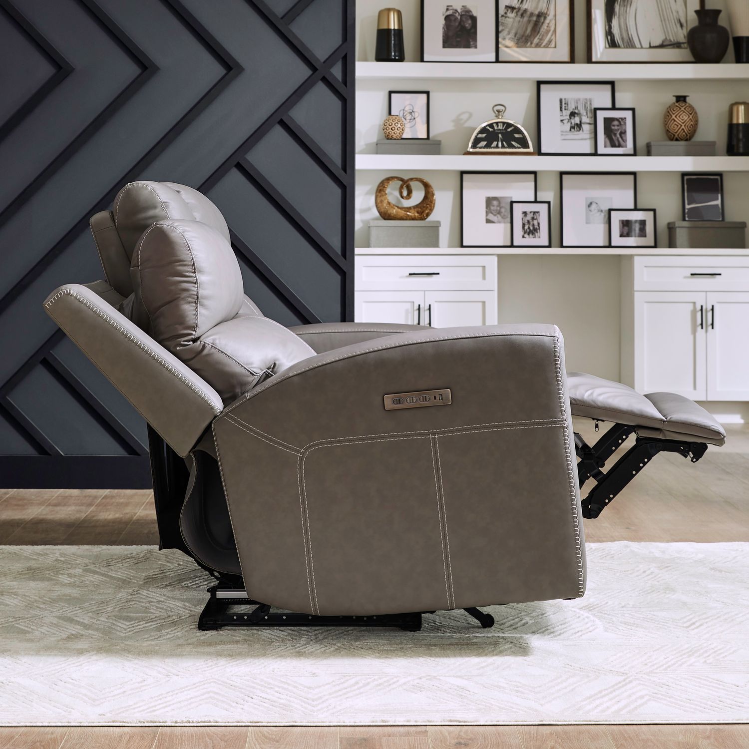 Camden Motion Consoled Loveseat - Chapin Furniture