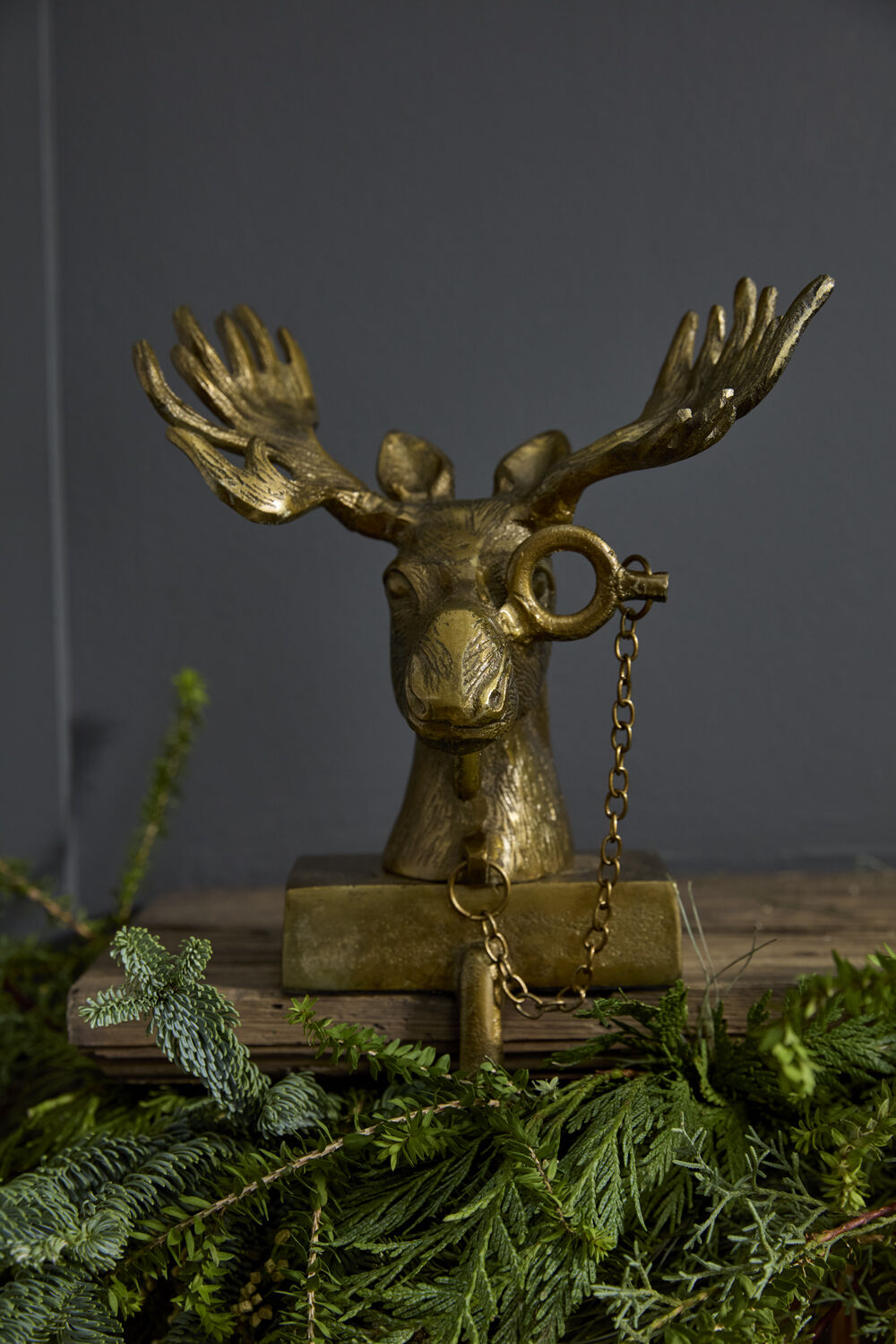 E + E Eugene the Moose Stocking Holder - Chapin Furniture