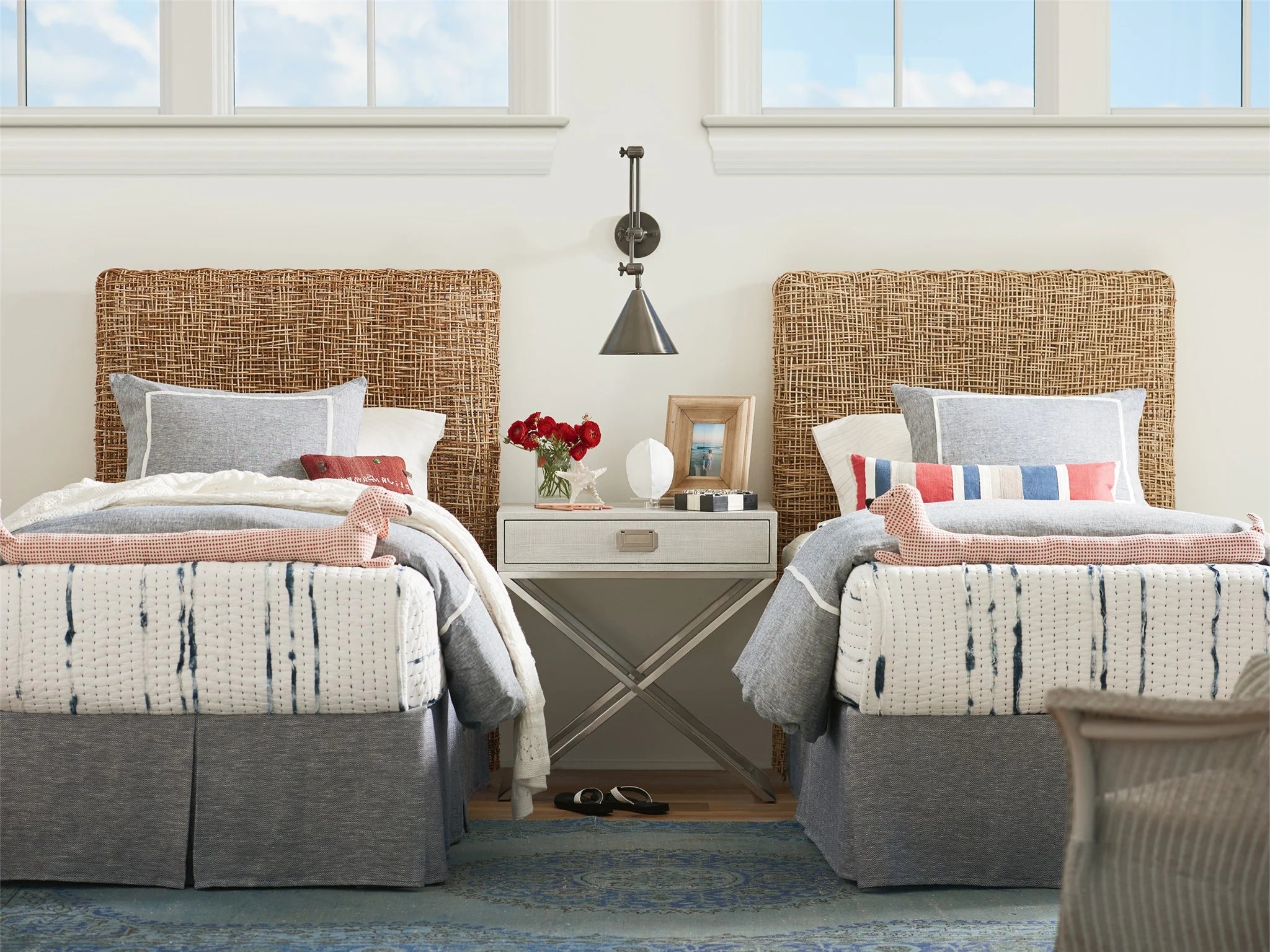 Escape Coastal Living Nesting Headboard - Thumbnail 4