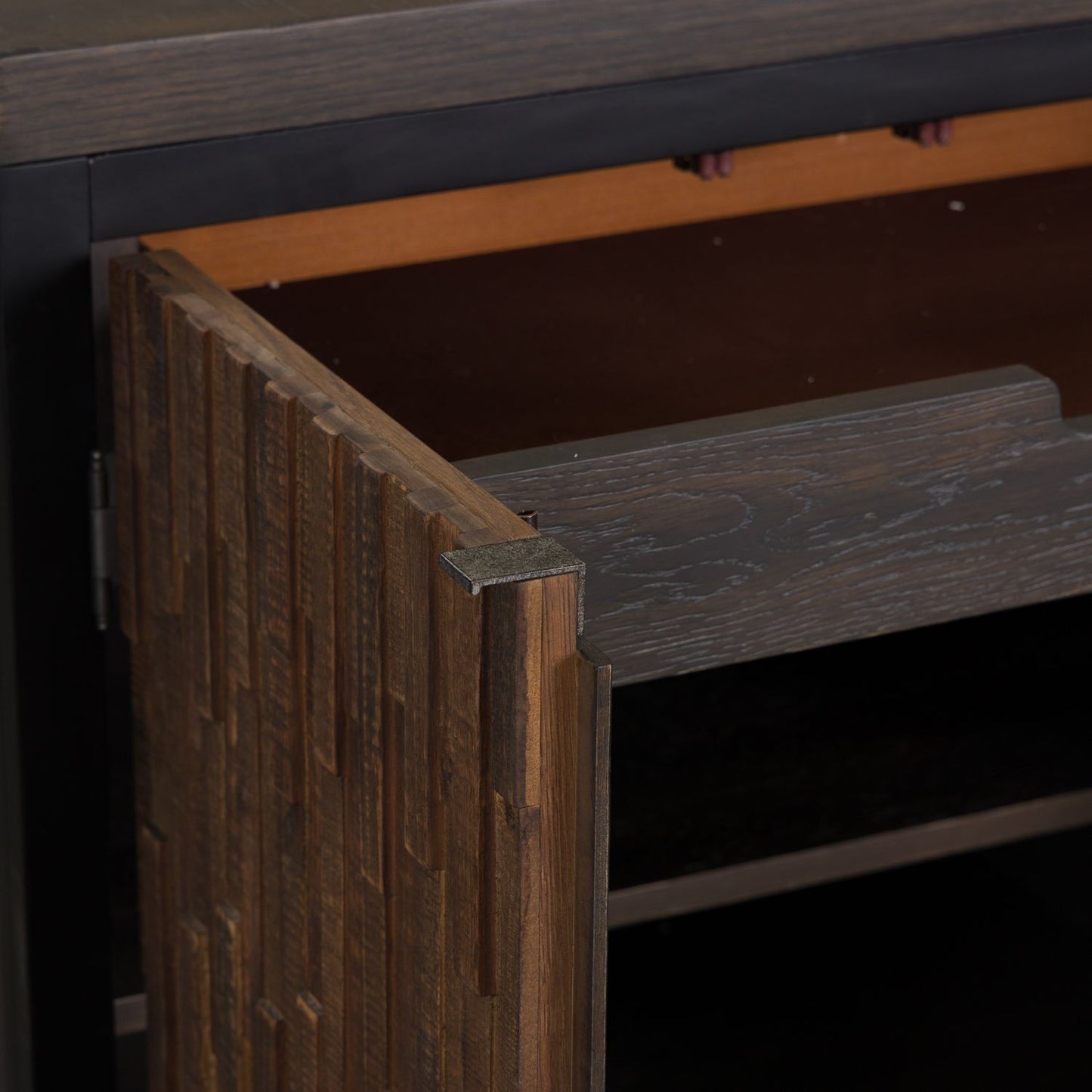 Harvest Home Server - Chapin Furniture