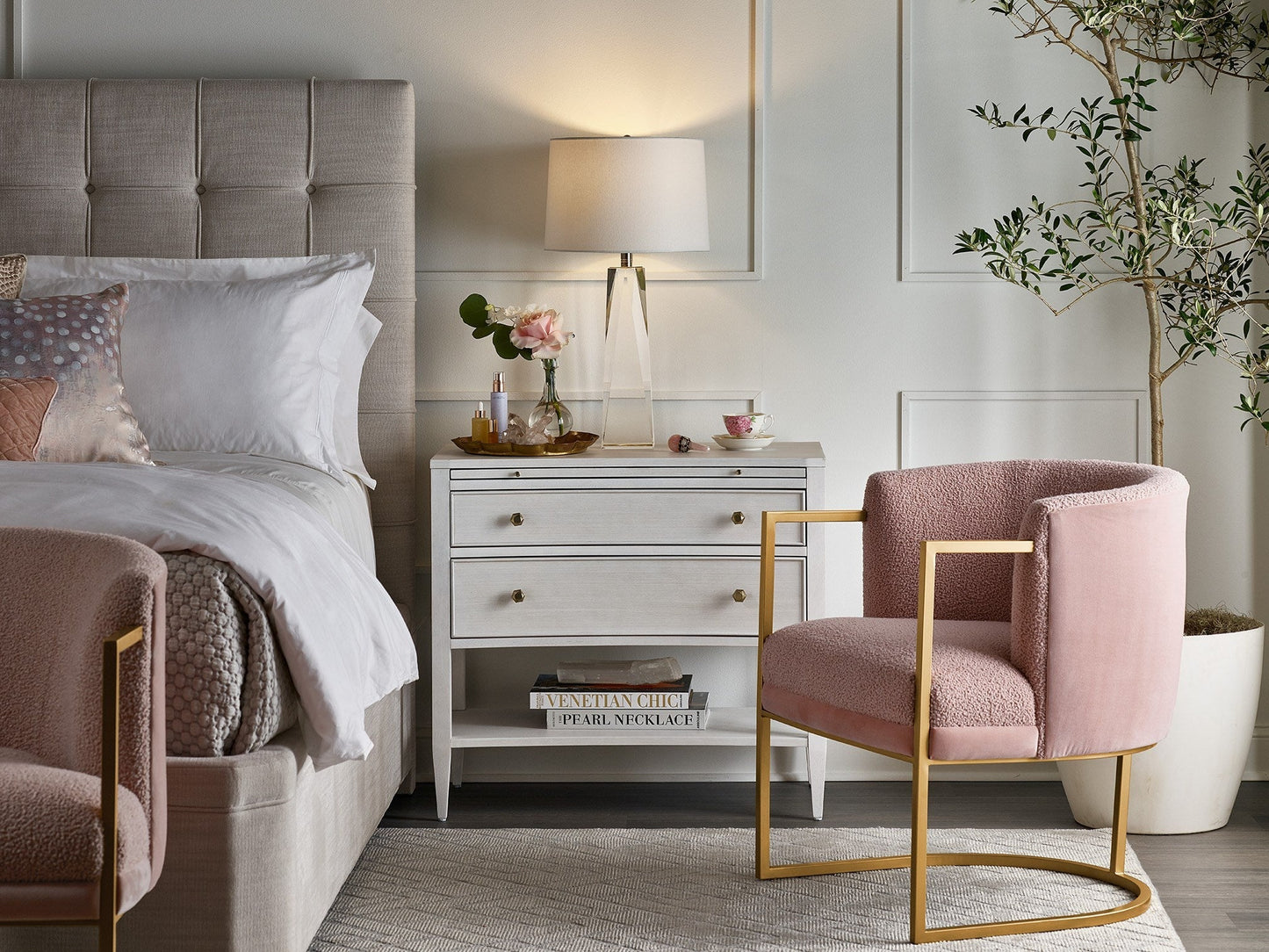 Uptown Bed Queen - Chapin Furniture