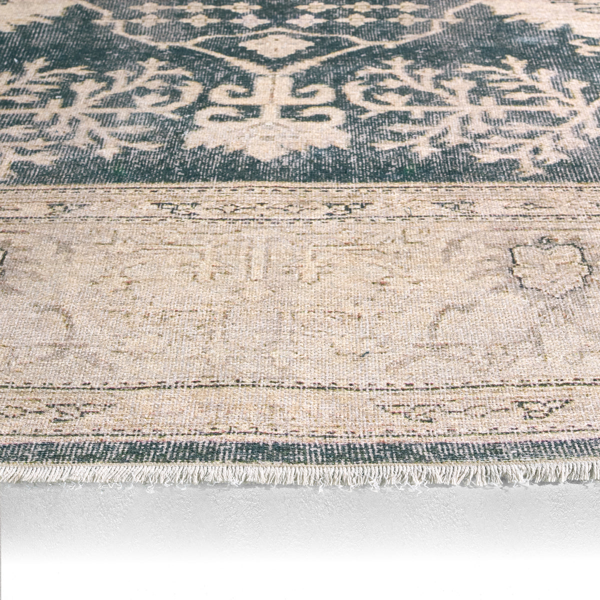 Boheme Pia BOH24 Navy/Cream Rug - Chapin Furniture