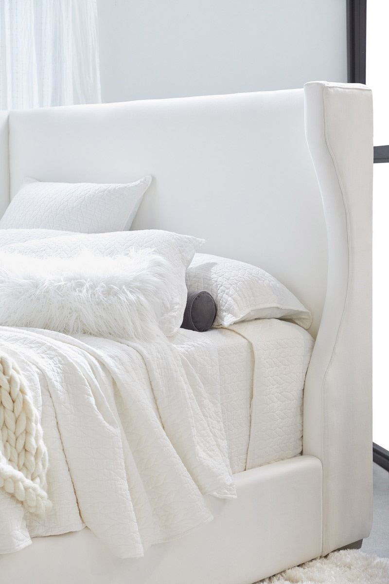Balboa Upholstered Bed - Chapin Furniture