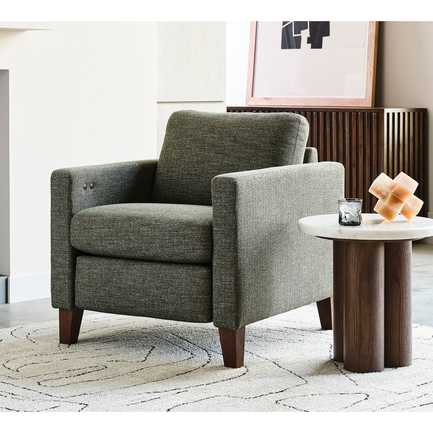 Traftly Incliner Chair - Chapin Furniture