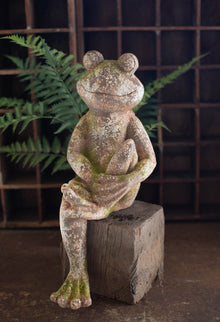 Small Faux Concrete Frog - Chapin Furniture