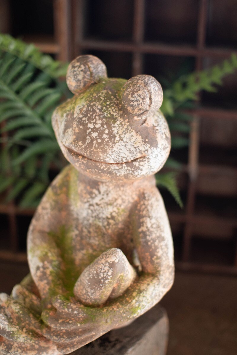 Small Faux Concrete Frog - Thumbnail 3