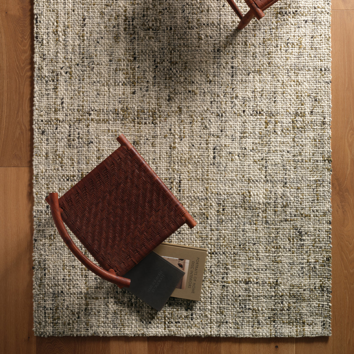 Cambridge Season CMB08 Green/White Rug - Chapin Furniture