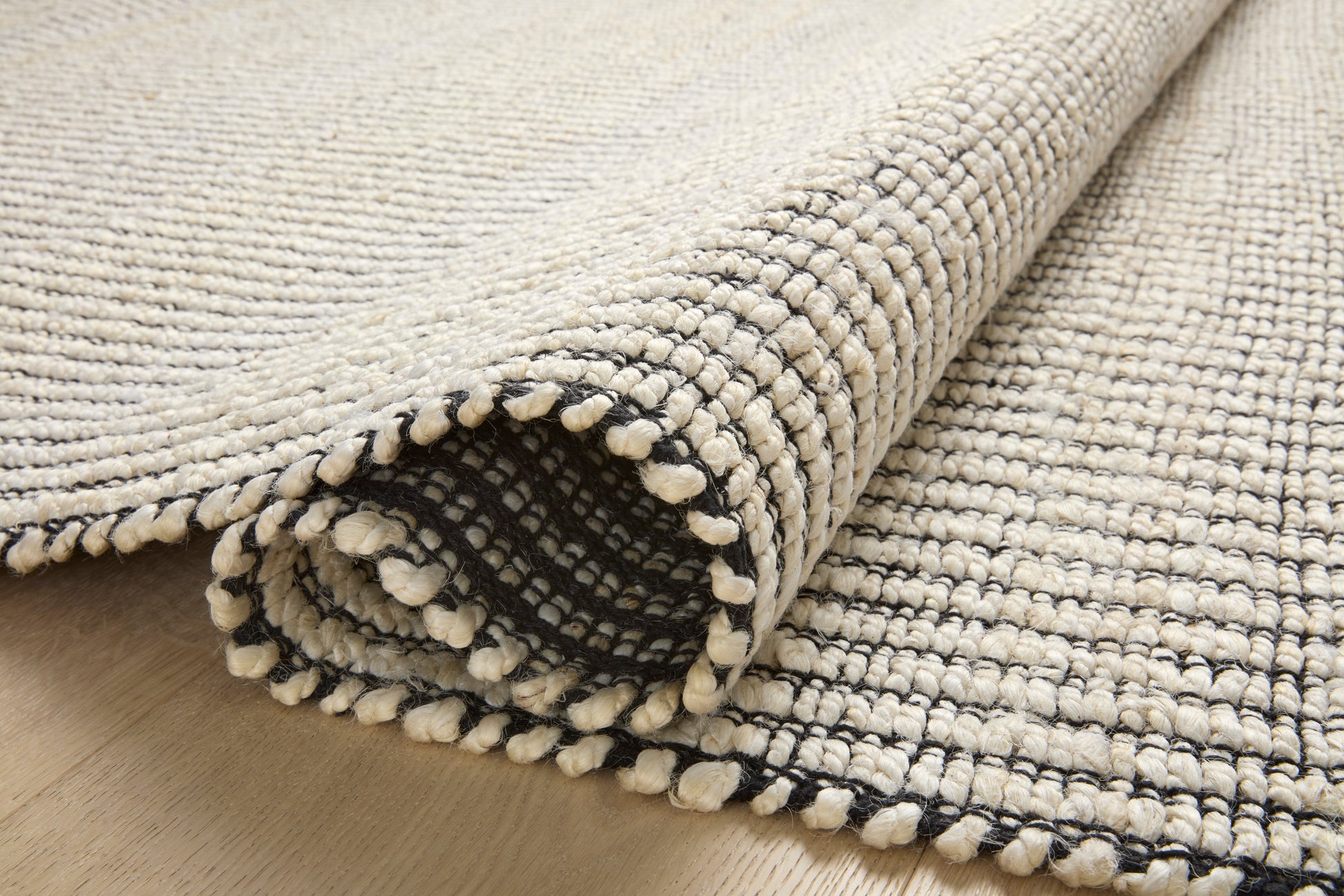 Angela Rose Colton Rug - Ivory / Black - Chapin Furniture