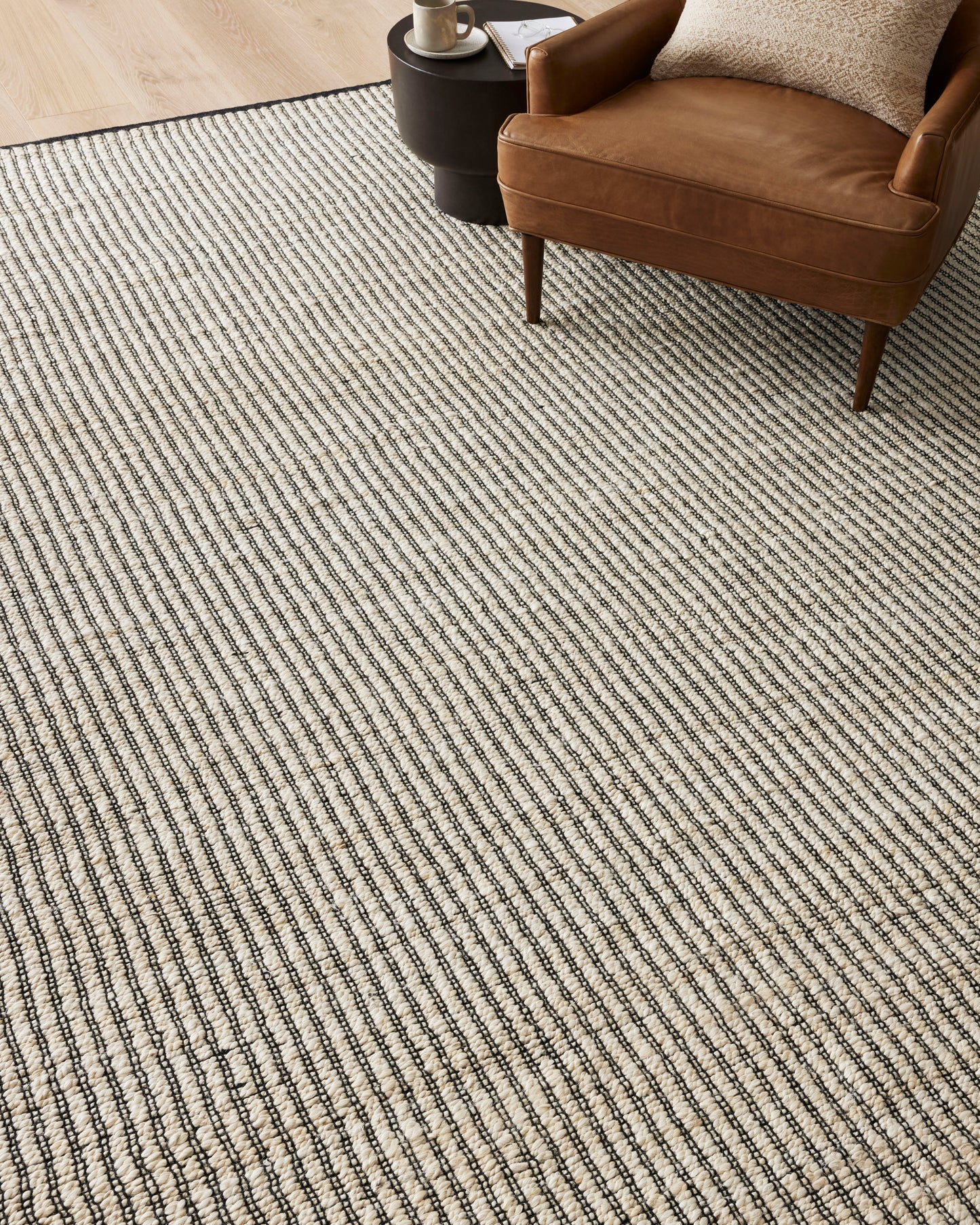 Angela Rose Colton Rug - Ivory / Black - Chapin Furniture