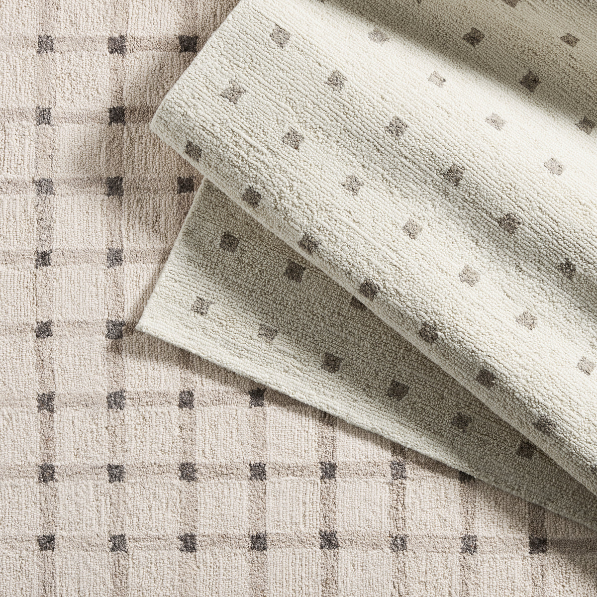 Form And Weave Hildie FAW02 Ivory/Tan Rug - Chapin Furniture