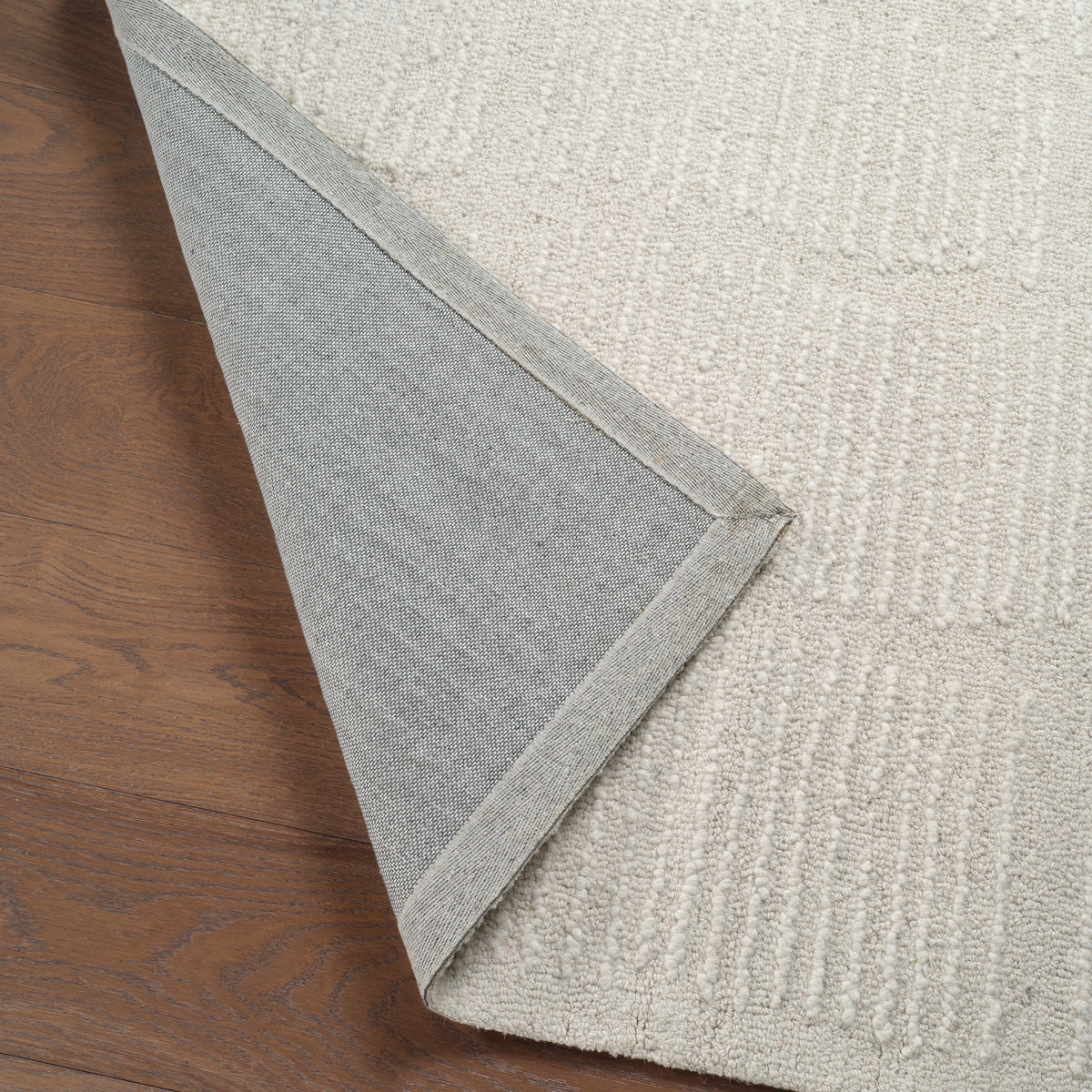 Finnigan Radha FGN09 Ivory/White Rug - Chapin Furniture