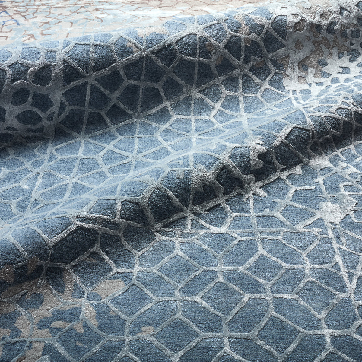 Fragment Sahaj FRG11 Blue/Gray Rug - Chapin Furniture