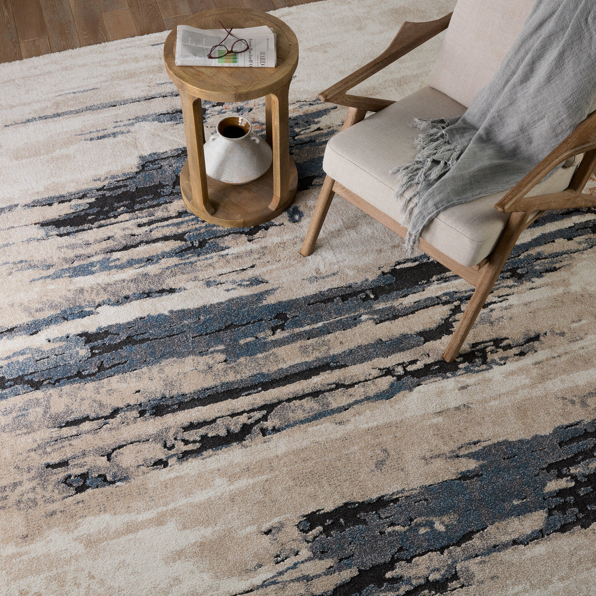Ferris Yushan FRR08 White/Blue Indoor/Outdoor Rug - Chapin Furniture