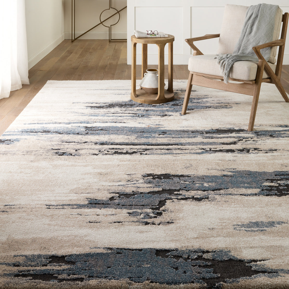 Ferris Yushan FRR08 White/Blue Indoor/Outdoor Rug - Chapin Furniture